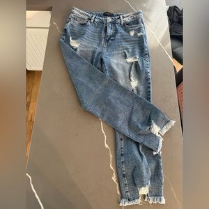 Kendall and Kylie Relaxed Skinny Jeans, Size 29/9, Barely worn, great co…